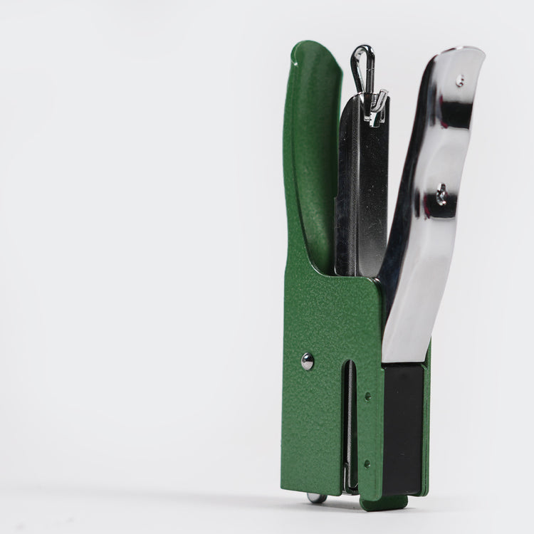 Penco Old school hand-grip staple Green